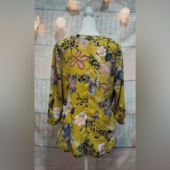 7th Avenue New York And Company Yellow Blouse Women Medium Floral Top 3/4 Sleeve - Picture 2 of 6